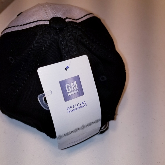 Chevrolet Logo Embroidered Baseball Cap - Picture 4 of 5